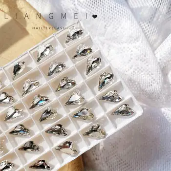 100pcs K9 bunden XXL diamant søm smykker diamant hjerte elsker DIY nail art 9.5x15mm Stor Skæve Hjerte Nail art Rhinsten