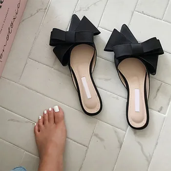 2021 foråret og sommeren kvinders sko koreansk stil silke satin spidse bue tøfler Baotou flad hæl halvdelen tøfler