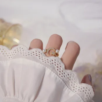 Blanke Side Nye Mode Brand Smykker Delikat Månen Crystal Star Justerbar forlovelsesringe for Kvinder Bryllup Perle Ringe