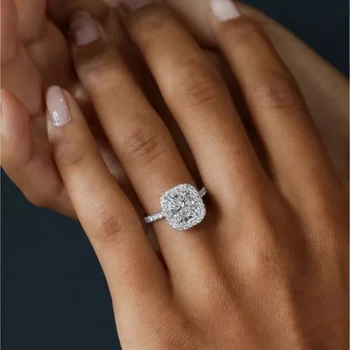 Crystal Engagement Ring for Kvinder AAA 2021 Hvide Cubic Zirconia Sølv Farve Ringe Bryllup Trend Kvindelige Jewerly Mode Luksus