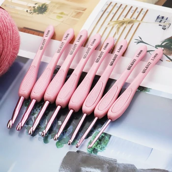 DIY strikkepinde Sæt Flerfarvet Plast Håndtag i Aluminium hæklenåle Garn Sweater Væver Håndværk Værktøjer 16size 1mm-6.0 mm