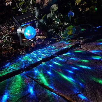 Høj Kvalitet Solenergi LED Projektor Lampe Lys Roterende Farverige Lys til Udendørs Have med Græsplæne Lampe Indre Gårdhave Indretning Salg