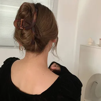 Korea Stort Og Elegant Mat Flerfarvet Hårnål Bad Hair Fange Haj Klip For Kvinder Hår Tilbehør Hår Stil At Gøre