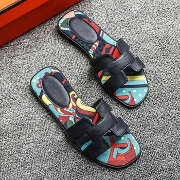 Kvinder Casual Sandaler Flad Brun Tøfler Berømte Designer Mærke Dias Mode Af Høj Kvalitet Og Komfortabel Flip Flops Sommeren 2021