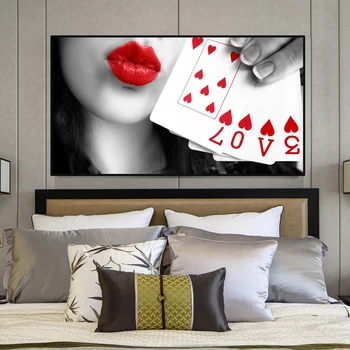 Lærred maleri af en kvinde med røde læber med en rød hjerte-kort, som symboliserer den kunst print og hjem dekoration af KÆRLIGHED