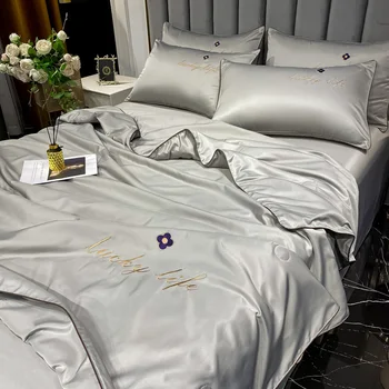 Sommeren Aircondition Dynen Blød Åndbar Tæppe Tynd Satin Silke Dronning King Fuld Talsmanden Solid Farve Bed Cover 2021 NY